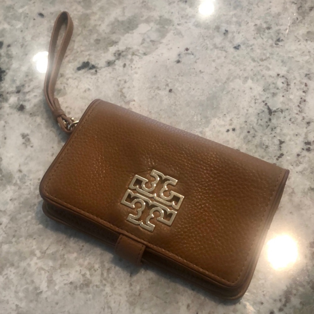 Tory Burch Britten Smartphone Wristlet